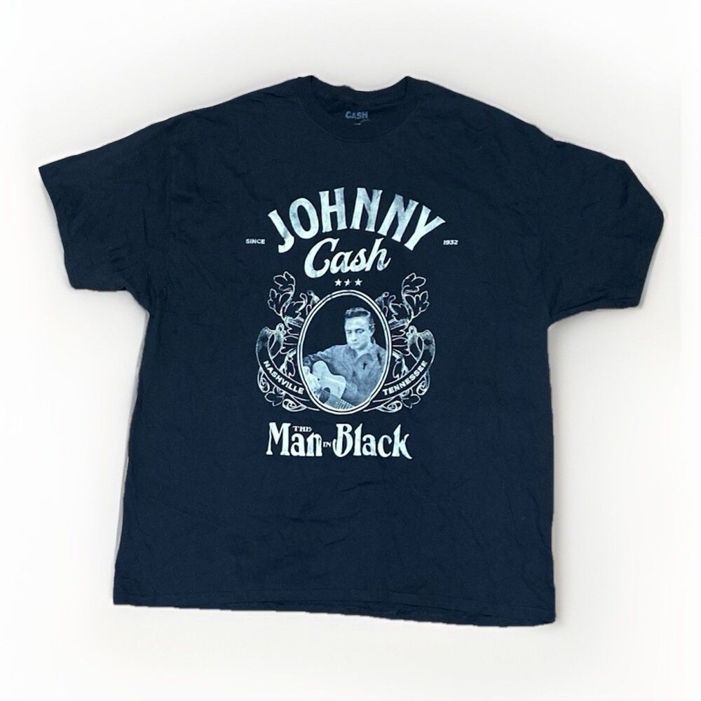 Johnny Cash Man in Black Graphic T-Shirt 2XL